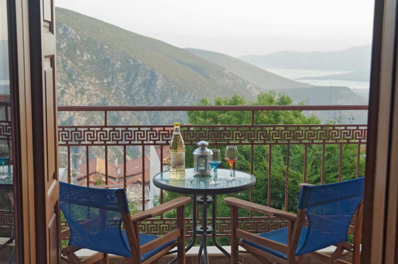 Athina Apartment Delphi Dış mekan fotoğraf